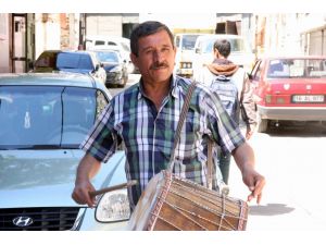 Ramazan Davulcuları Bursalıları Sahura Uyandırmaya Hazır