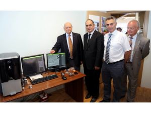 Elektron Mikroskobu Sanayinin Hizmetinde