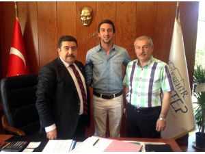 Gaziantep Büyükşehir Belediyespor, Kaleci Emiri Transfer Etti
