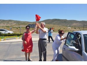 Lütfü Sancara Foçada Coşkulu Karşılama
