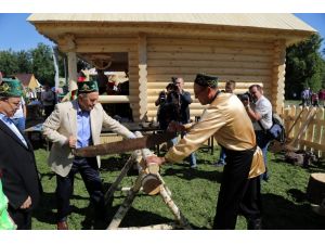 Başkan Topbaşa Tataristan Ve Yakutistanda Büyük İlgi