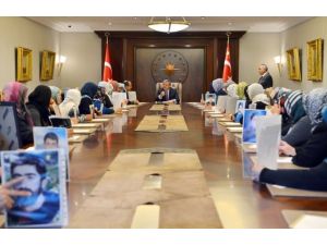 Cumhurbaşkanı O Anneleri Kabul Etti