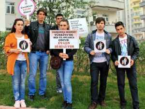 Üniversite Öğrencilerinden Gelin Çocuklara Hayır Kampanyası