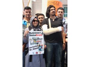 Sağlık Çalışanlarından Şiddete Alkışlı Protesto
