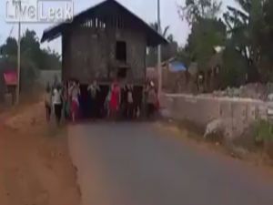 Gerçekten De Ev Taşıyorlar