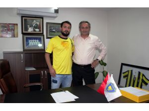 Kaptan Zafer Çevik Bucaspor’da Kaldı