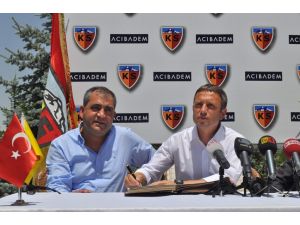 Kayserispor, Teknik Direktör Mutlu Topçu İle 3 Yıllık Sözleşme İmzaladı