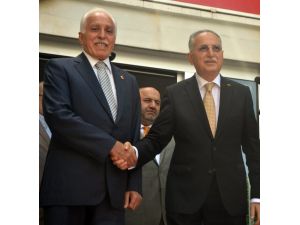 Saadet İhsanoğlu’na Destek Verecek Mi ?