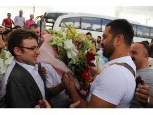Başpehlivan Fatih Atlı, Memleketinde Törenle Karşılandı