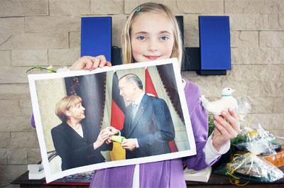 Alman kız, Erdoğana barış güvercini yolladı 