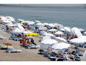 Ramazana Bir Gün Kala Sahiller Doldu Taştı