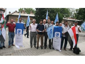 “Siyonistler Yer Yüzünü Kana Buluyor”