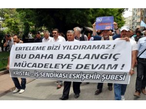 Grevleri Durdurulan Cam İşçileri Ak Parti Binasına Yürüdü