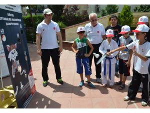 Acının Merkezi Somaya Gençlik Ve Spor Bakanlığından Destek