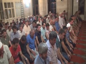Tekirdağ’da İlk Teravih Namazı Kılındı