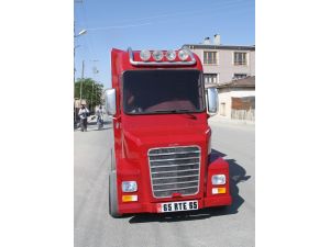 Türkiye’nin İlk Yerli Tır’ı Van’da Üretildi