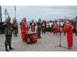 Akçakocada Ramazan Ayının İlk Günü Mehteran Eşliğinde Karşılandı