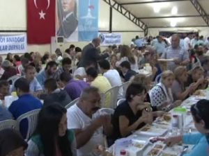 Farklı Dinlerin Temsilcileri İftar Sofrasında