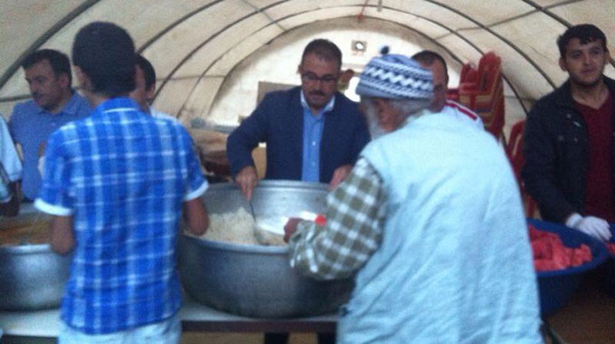 Başkan Güven İlk Orucunu Ramazan Çadırında Açtı