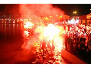 Taraftarlar Samsunspor’un Doğum Gününü Kutladı