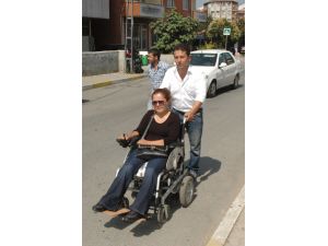 Tekerlekli Sandalye İle Ankara Yollarına Düştü