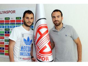 Antalyaspordan Orta Sahaya İki Yeni İmza