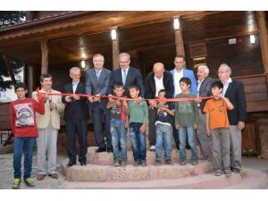 Civisiz Cami İbadete Açıldı