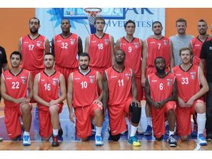Sponsorsuz Dev Adamlar Türkiyeyi Avrupada Temsil Edecek