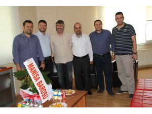 Baro’dan Akhisar Belediyespor Teknik Direktörü Akçay’a Ziyaret
