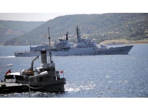 Savaş Gemileri Çanakkale Boğazıdan Geçti
