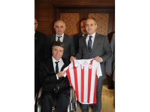 Samsunspor’dan Bakan Kılıça Ziyaret