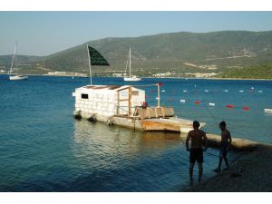 Bodrum’da Bayrak Krizi