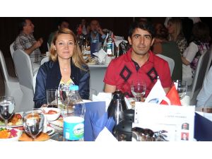 Yakamoz Derneği Üyeleri İftarda Buluştu