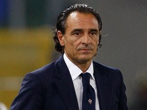Cimbom Hocasını Buldu