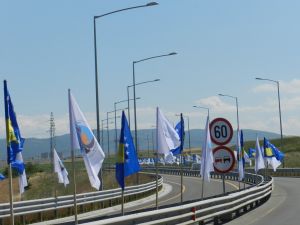 Kosova’yı Makedonya’ya Bağlayacak Otoyolun Temeli Atıldı