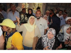 Eyüp Sultan Türbesi Nihayet Açıldı