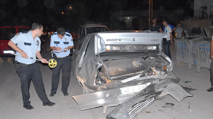 Duran Otomobile Vurup Kaçtı (3 Yaralı)