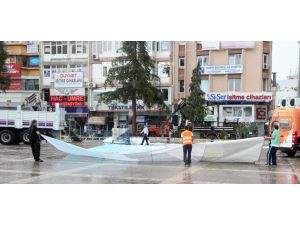 Başbakan Erdoğanın Mitingi Öncesi Yağmur Sürprizi