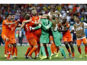Van Gaal’den Kazandıran Hamle