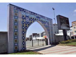 Eski Bayrampaşa Cezaevi Avlusunda Teravih Namazı