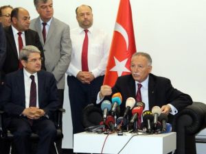 İhsanoğlu Bahçeli&rsquo;nin Yerini Mi Alacak ?