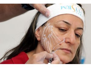 Türkiye’de İlk Defa ‘Altın’ İplikle Yorgun Cilt Tedavisi