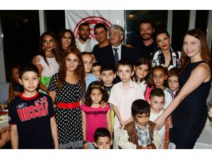 Cerrahpaşa Tıp Fakültesi’nden, Mehmet Topal Ve Yeşim Salkım’a Teşekkür Plaketi
