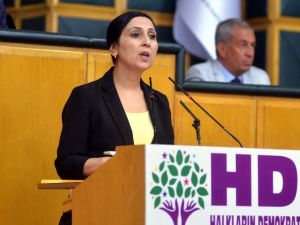 Demokratik Gelecek Mi, Statükonun Devamı Mı ?