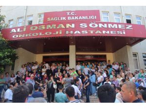 Kansere Yenik Düşen Doktor Günaydın Dualarla Uğurlandı