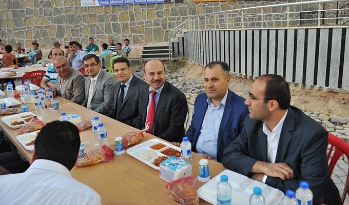 Çağlayancerit’te İftara Yoğun İlgi