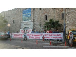 Kuşadası Esnafından Eylem