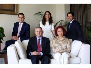 Ekmeleddin İhsanoğlu, Aile Fotoğrafı Çektirdi