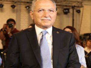 Güzellikleri Ekmek İçin Türkiye’min Emrindeyim”