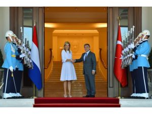 Gül Kraliçe Maxima İle Görüştü